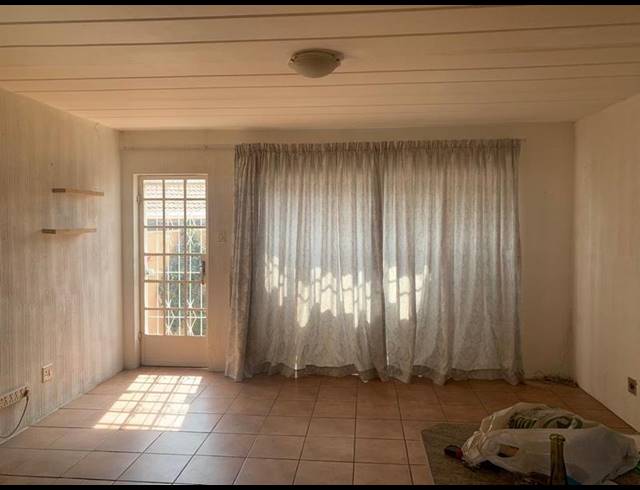 1 BEDROOM DUPLEX FOR SALE IN NORKEM PARK